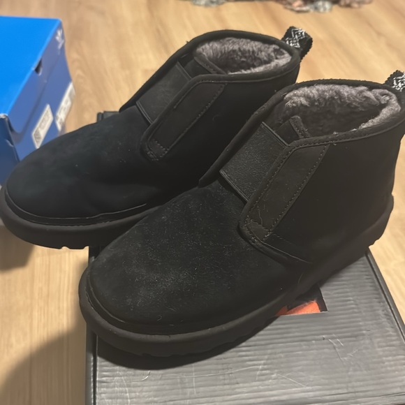 Ugg Neumel laceless boot Black sz 9 men’s - Picture 2 of 5